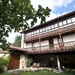 El Prado Mayor מלון 4*